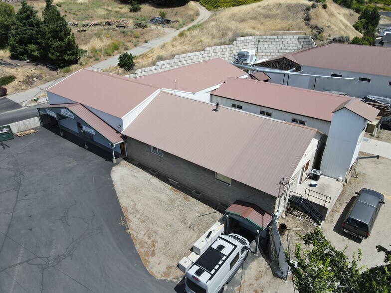 More Photos Of 3411 School St, Wenatchee Manufacturing For Lease