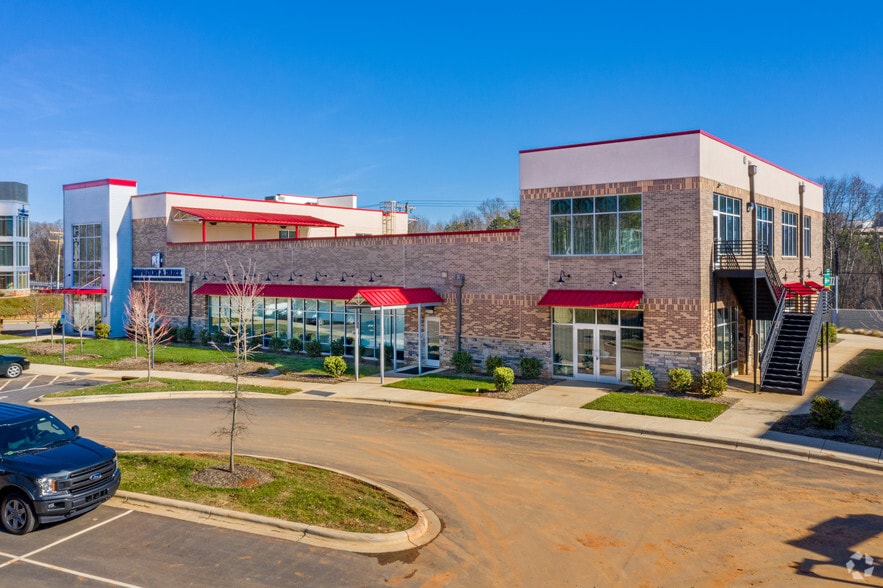 More Photos Of 317 Alcove Rd, Mooresville Medical For Lease