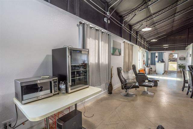 More Photos Of 1530 N Dixon Ln, Gainesville Carwash For Sale