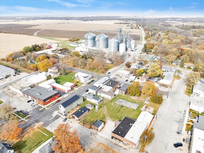 More Photos Of 2-4 E Front St, Newark Health Club For Sale