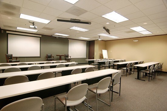 Primary Photo Of 945 Lakeview Pky, Vernon Hills Medical For Lease