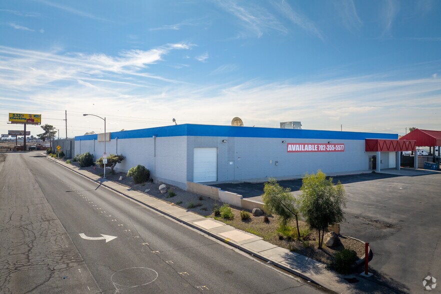 Primary Photo Of 3775 E Sahara Ave, Las Vegas Warehouse For Lease