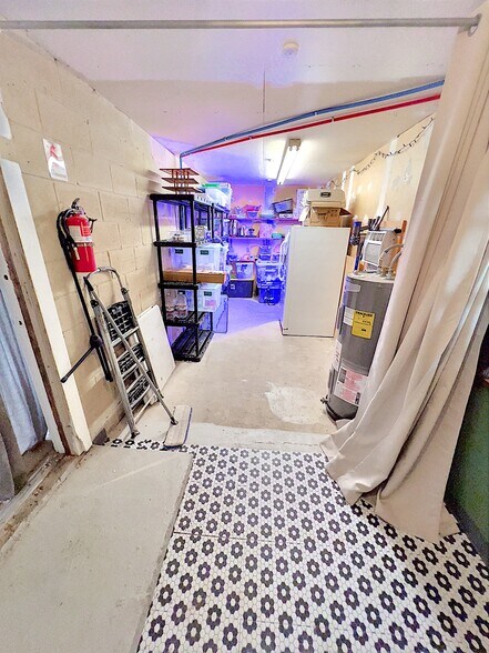 More Photos Of 2223 Falcon Rd, Altus Restaurant For Lease