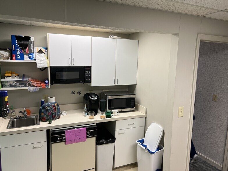 More Photos Of 9200 Montgomery Rd, Montgomery Medical For Lease