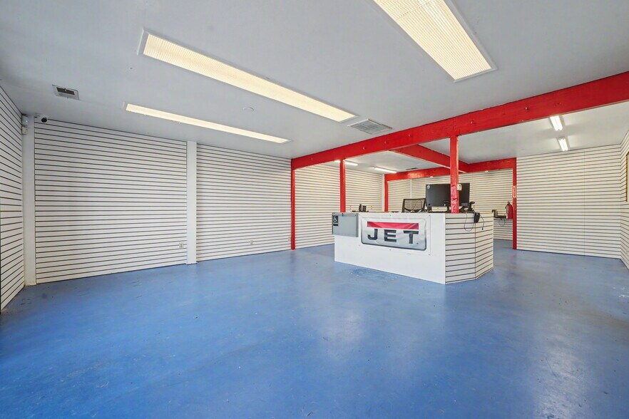 More Photos Of 11020 N State Highway 49, Martell Freestanding For Sale