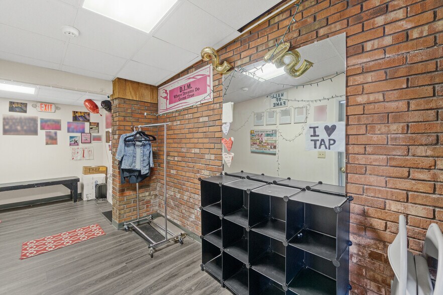 More Photos Of 691 Franklin Ave, Nutley Storefront Retail Residential For Sale