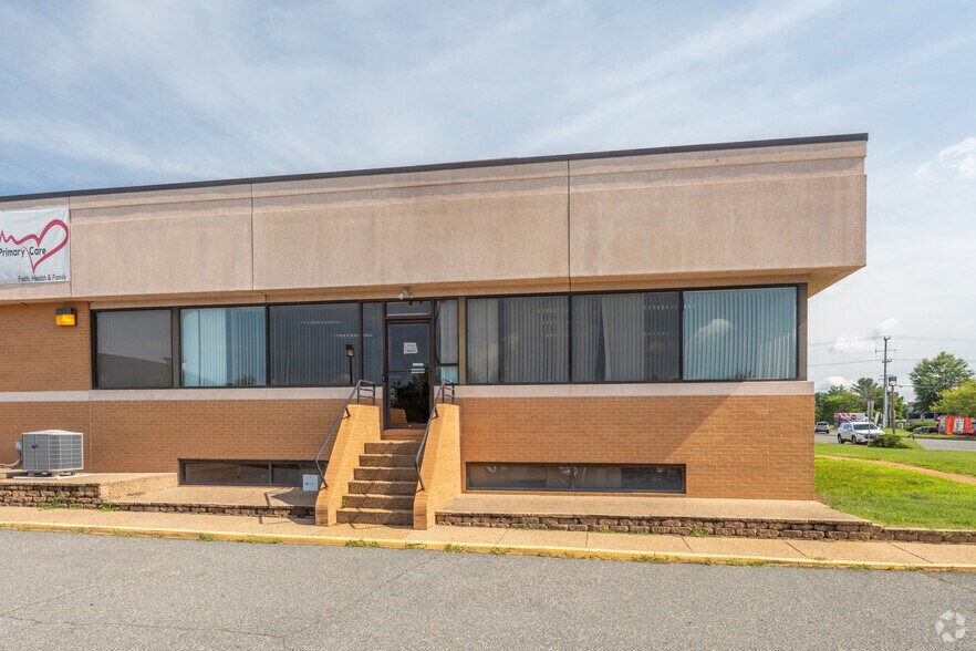 More Photos Of 4510 Plank Rd, Fredericksburg Medical For Lease