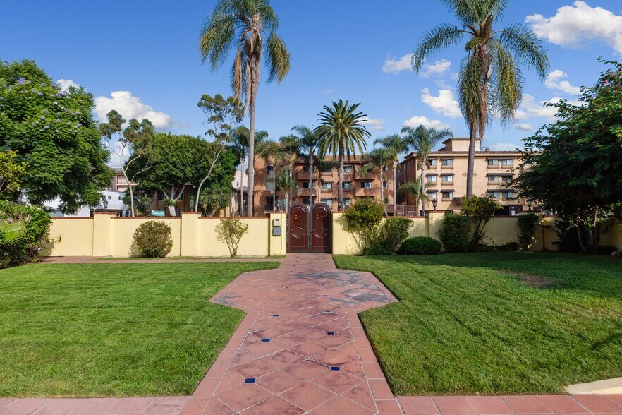 More Photos Of 2623 Ellendale Pl, Los Angeles Apartments For Sale