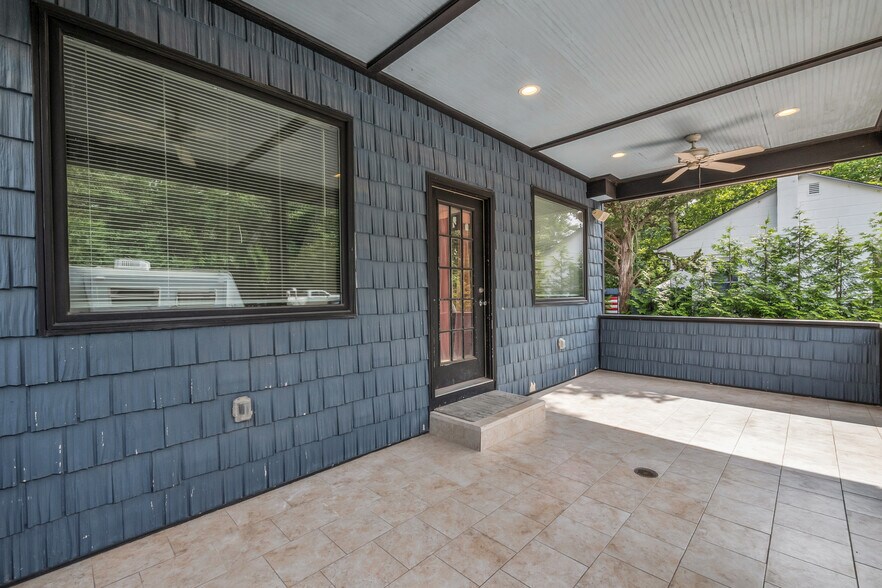 More Photos Of 715 Flanders Rd, Riverhead Office For Sale