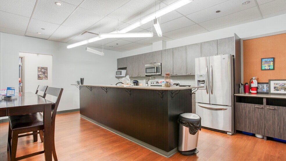 More Photos Of 190 Carleton Dr, St. Albert Warehouse For Sale
