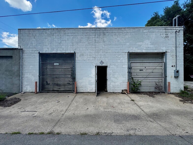 More Photos Of 9400-9404 E Wilson Rd, Independence Manufacturing For Sale