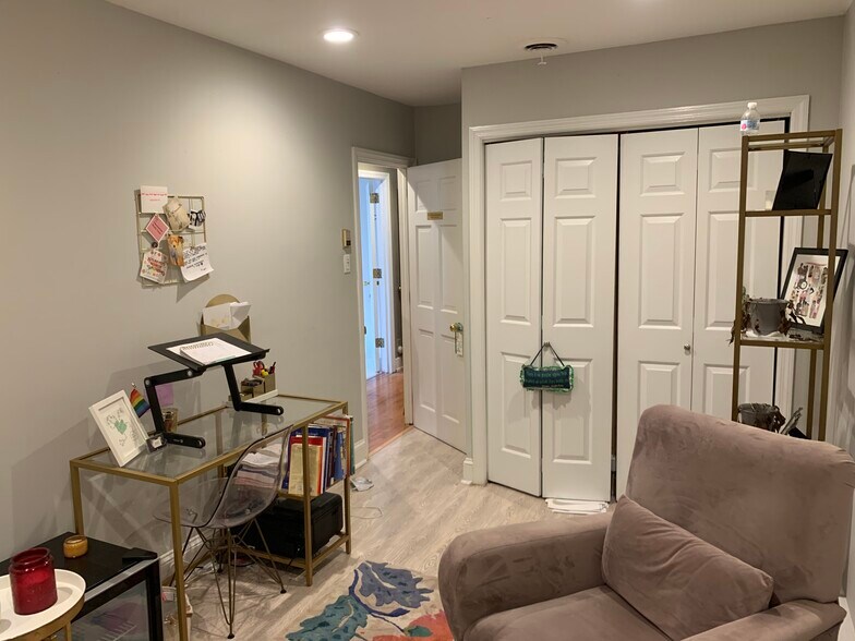 More Photos Of 110 S 20th St, Philadelphia Office For Sale