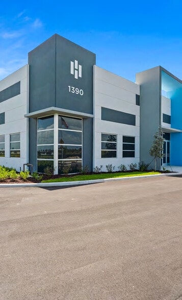 More Photos Of Park of Commerce Blvd, Homestead Unknown For Lease