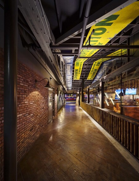 More Photos Of 5813 N 7th St, Phoenix Unknown For Lease