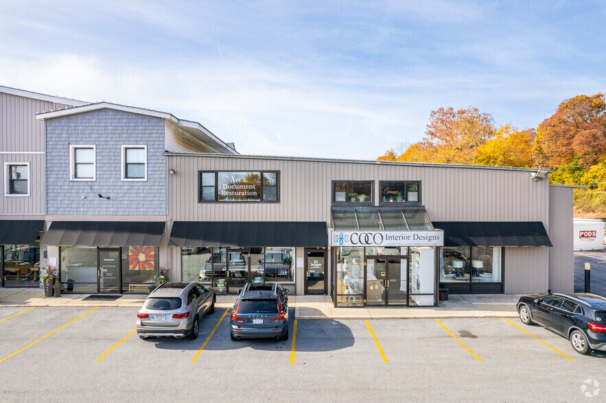 More Photos Of 111 W Lancaster Ave, Devon Unknown For Lease