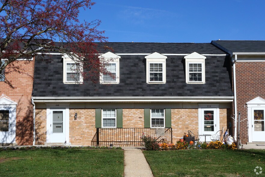 More Photos Of 10000 Greenside Dr, Cockeysville Apartments For Lease