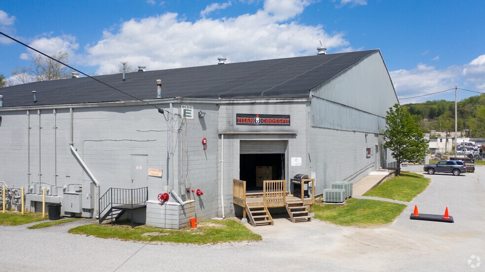 More Photos Of 10821 Williamson Ln, Cockeysville Warehouse For Lease