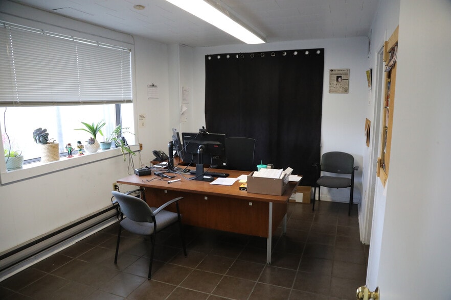 More Photos Of 855 Edward st, Prescott Industrial For Sale