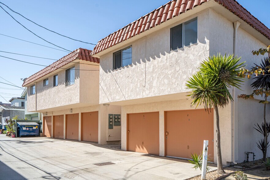 More Photos Of 1102 Central Ave, Seal Beach Apartments For Sale