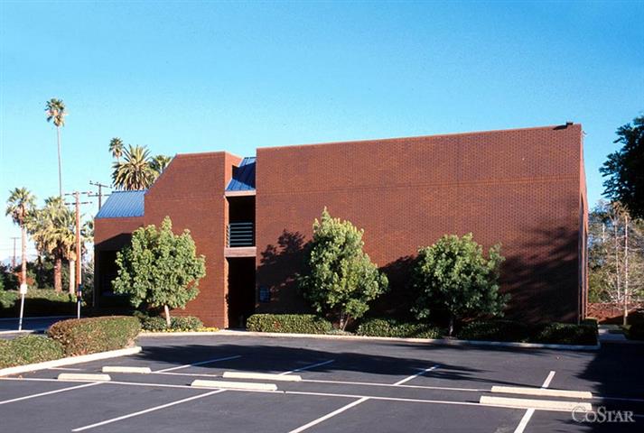 More Photos Of 350 Vinton Ave, Pomona Medical For Lease