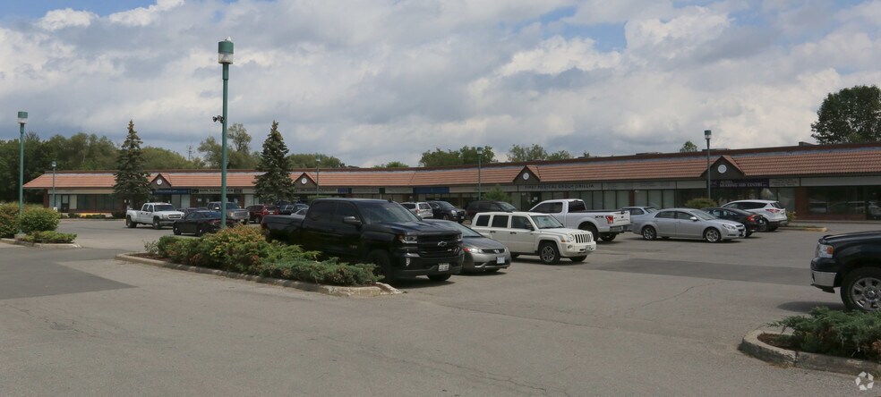 More Photos Of 210 Memorial Ave, Orillia General Retail For Sale