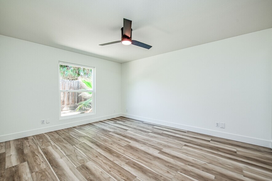 More Photos Of 523 W Mesa Ave, Clovis Apartments For Sale