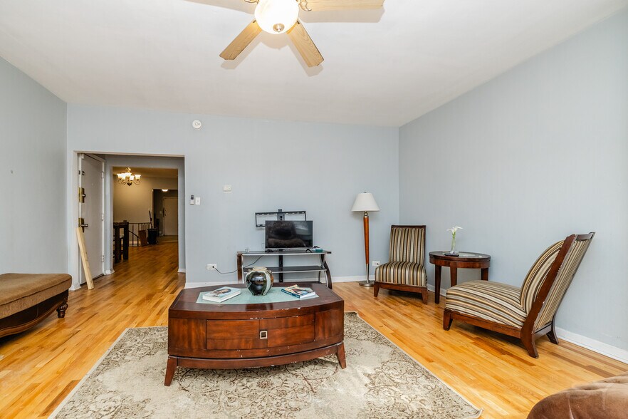 More Photos Of 7751 S Phillips Ave, Chicago Industrial For Sale