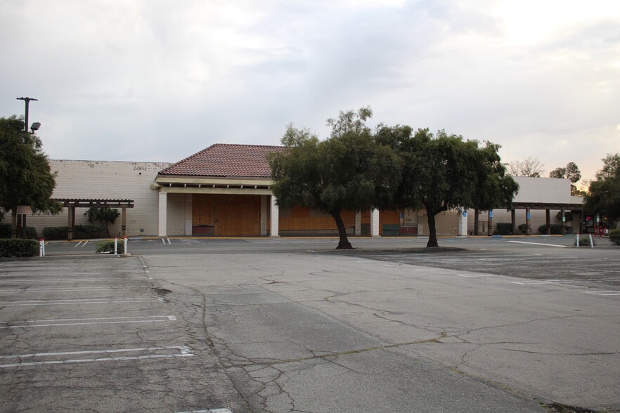 More Photos Of 24595 Alessandro Blvd, Moreno Valley Supermarket For Lease