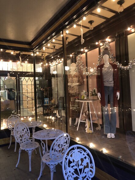 More Photos Of 245 Locust St, Columbia Restaurant For Lease