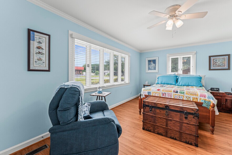 More Photos Of 128 Killian Farm Rd, Stanley Medical For Lease