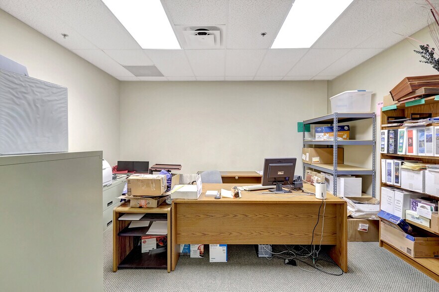 More Photos Of 5620 W Sligh Ave, Tampa Loft Creative Space For Sale