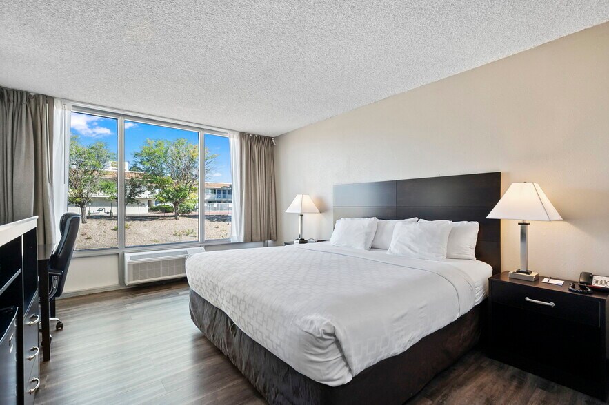 More Photos Of 4005 N Elizabeth St, Pueblo Hotel For Sale