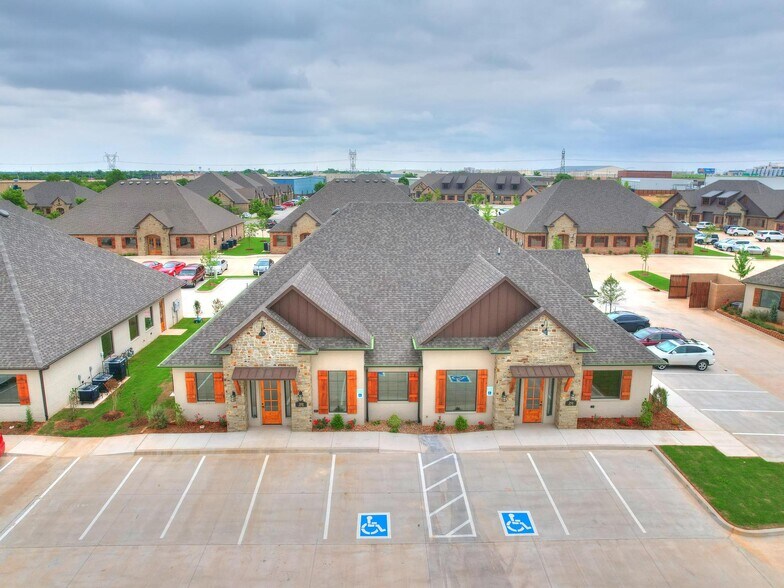 More Photos Of 4331 Adams, Norman Office For Lease