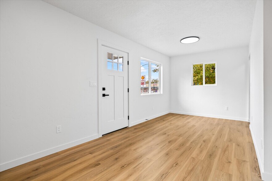 More Photos Of 4518 W Emerald St, Boise Specialty For Sale