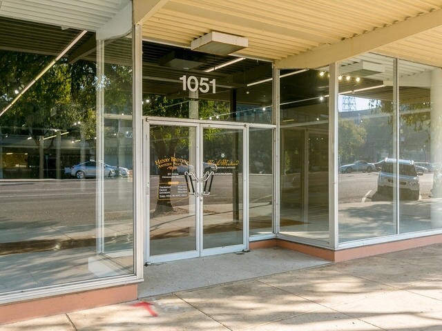 More Photos Of 1051 Broad St, Augusta Storefront For Sale
