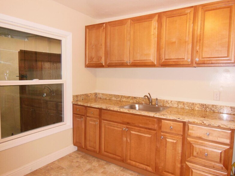 More Photos Of 3071 Williams Ave, Redwood City Apartments For Sale