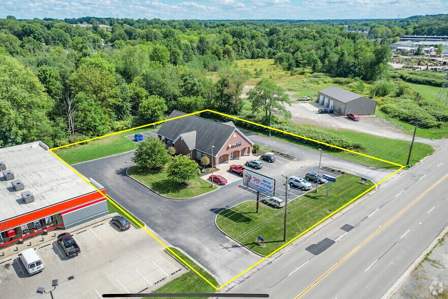 More Photos Of 151 S Meridian Rd, Youngstown Bank For Sale