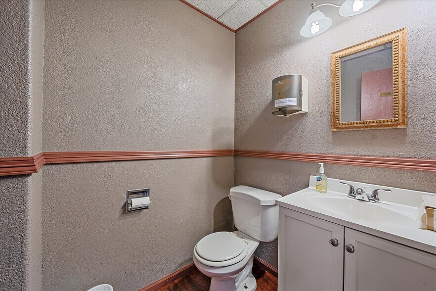 More Photos Of 40 S 6th Ave, Brighton Medical For Lease