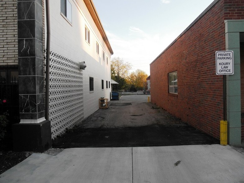 More Photos Of 315 W Kansas Ave, Independence Coworking Space