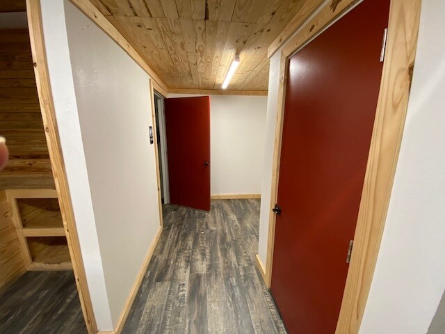 More Photos Of 106 W Grove St, Kaufman Freestanding For Lease