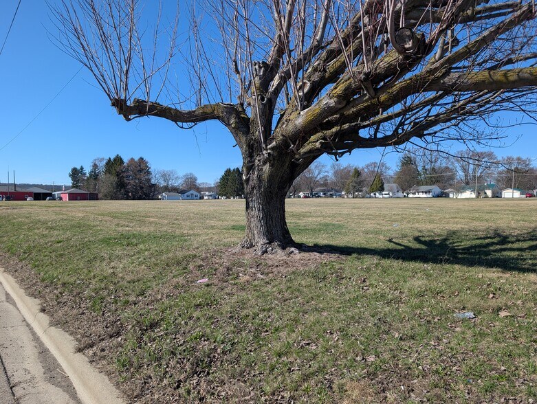 More Photos Of 300 Deo Dr, Newark Land For Sale