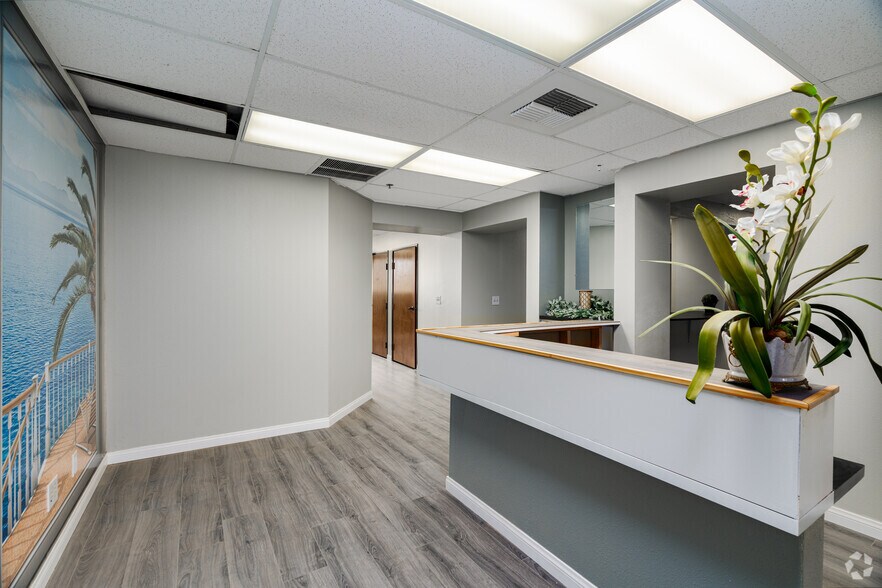 More Photos Of 3550 Q St, Bakersfield Medical For Sale