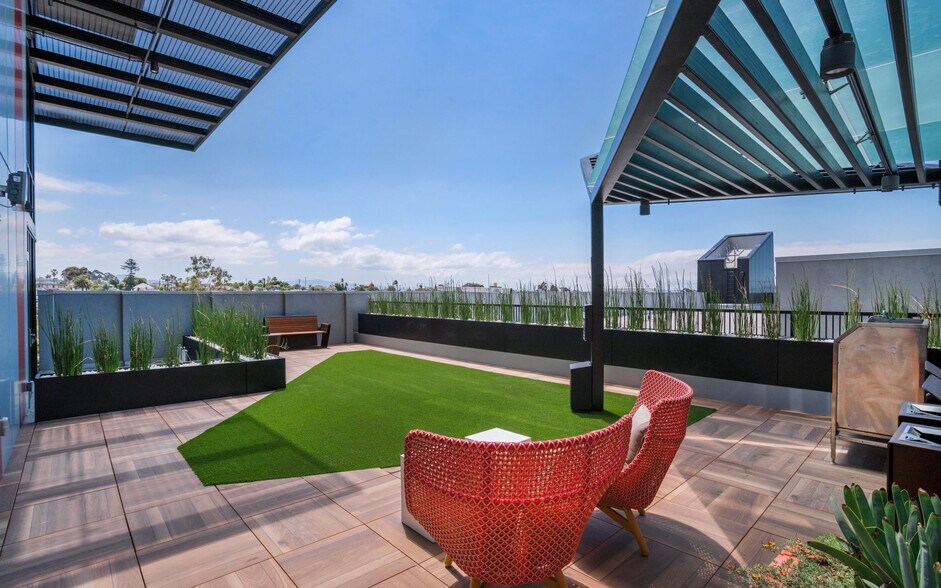 More Photos Of 1501 Island Ave, San Diego Apartments For Lease