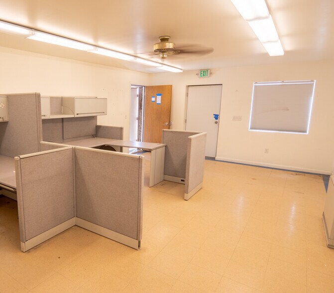 More Photos Of 14088 Interstate 25, Walsenburg Light Manufacturing For Lease