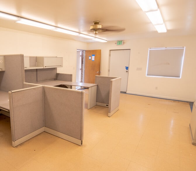 More Photos Of 14088 Interstate 25, Walsenburg Light Manufacturing For Lease