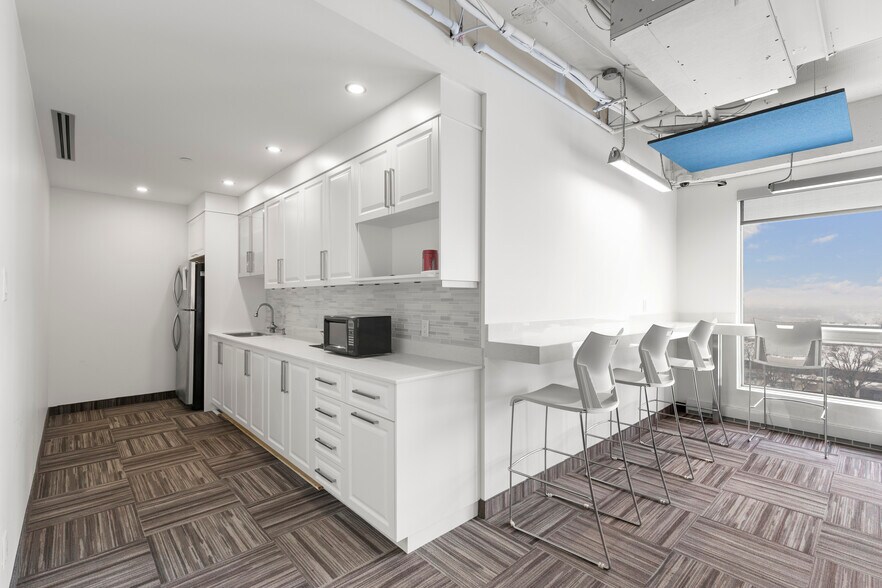 More Photos Of 3737 Boul Cremazie E, Montréal Office For Lease