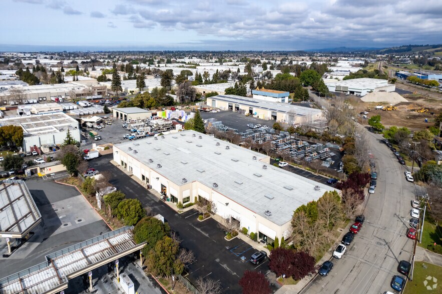 More Photos Of 31669-31699 Hayman St, Hayward Warehouse For Lease