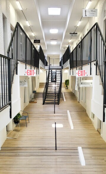 More Photos Of 1000 S Caraway Rd, Jonesboro Office For Sale