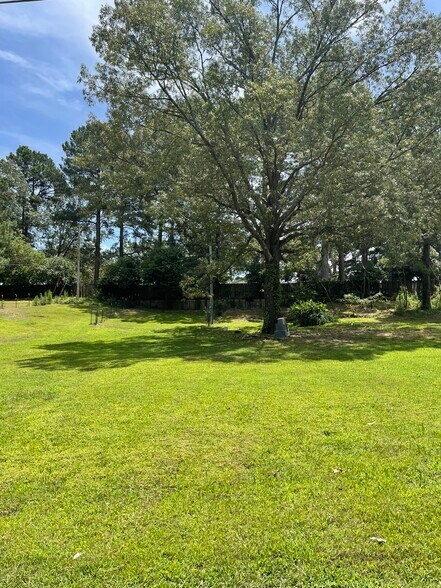 More Photos Of 106 Chance Cir, Mount Ida Multifamily For Sale