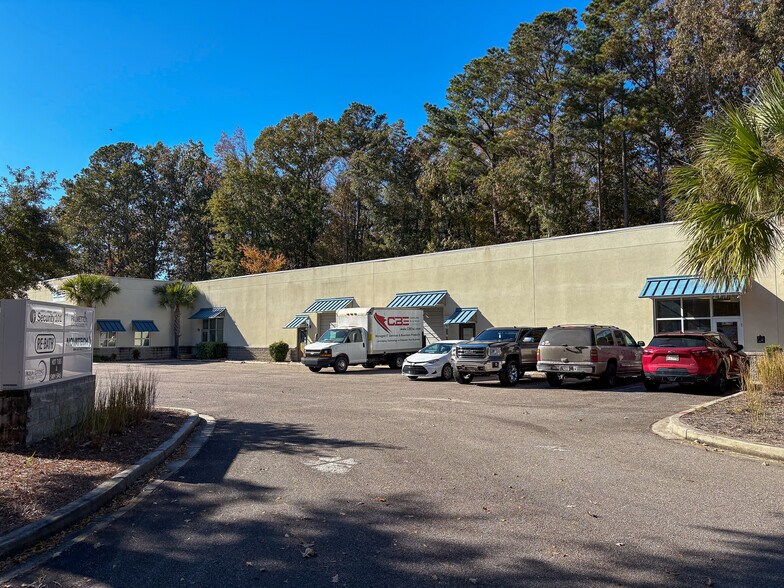 More Photos Of 9481 Industrial Center Dr, Ladson Flex For Lease